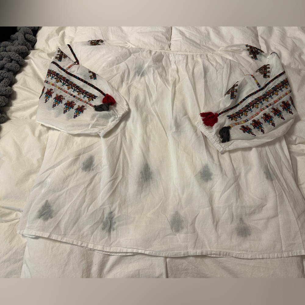 Velvet by Graham & Spencer Nyssa Embroidered Tassel Tie Top - NWOT - Size XL - Picture 6 of 13